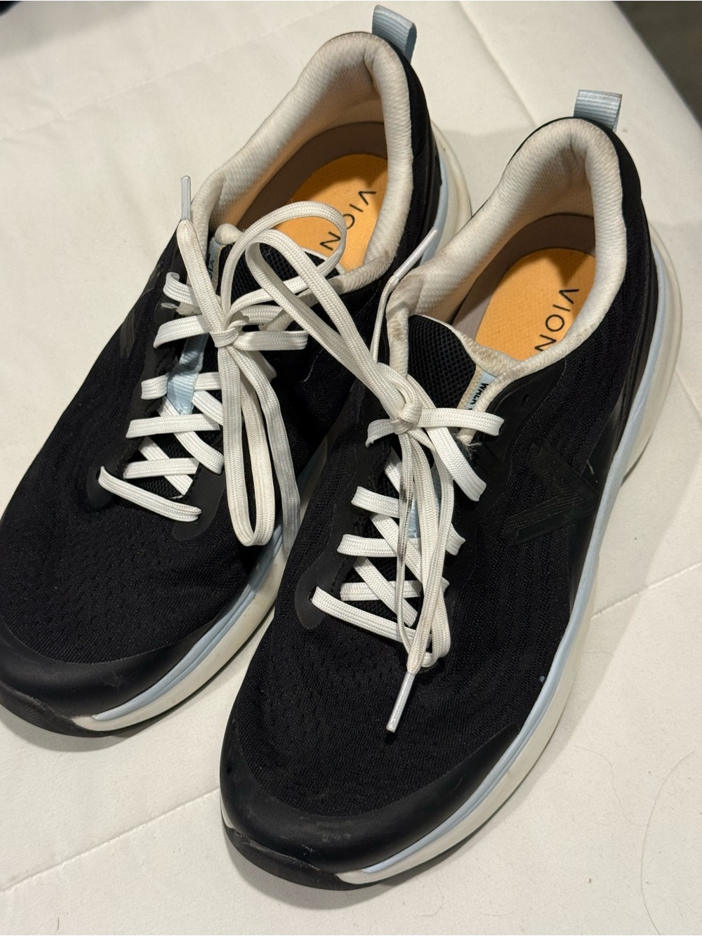 Apex Men’s Black and White Lace-Up Sneakers